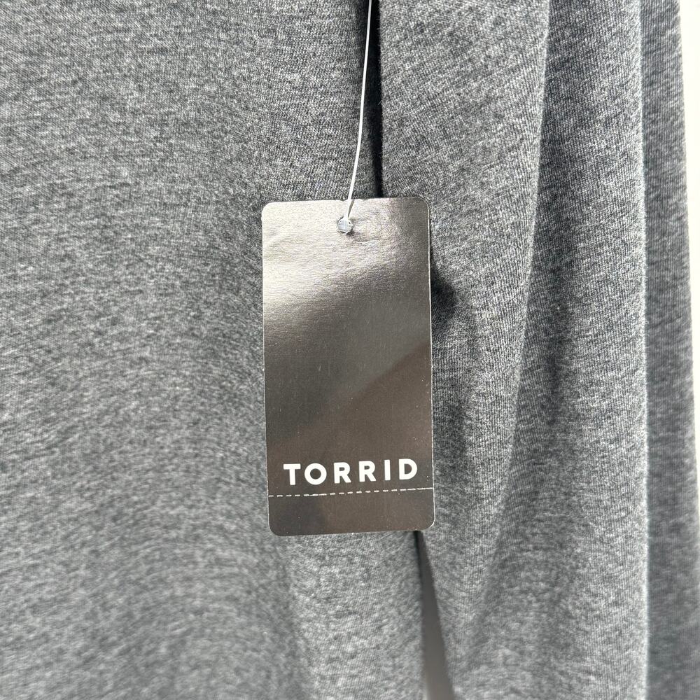 Torrid blouse large Roses Flocked Girlfriend V-Neck Long Sleeve Tee gray NEW - Picture 8 of 8